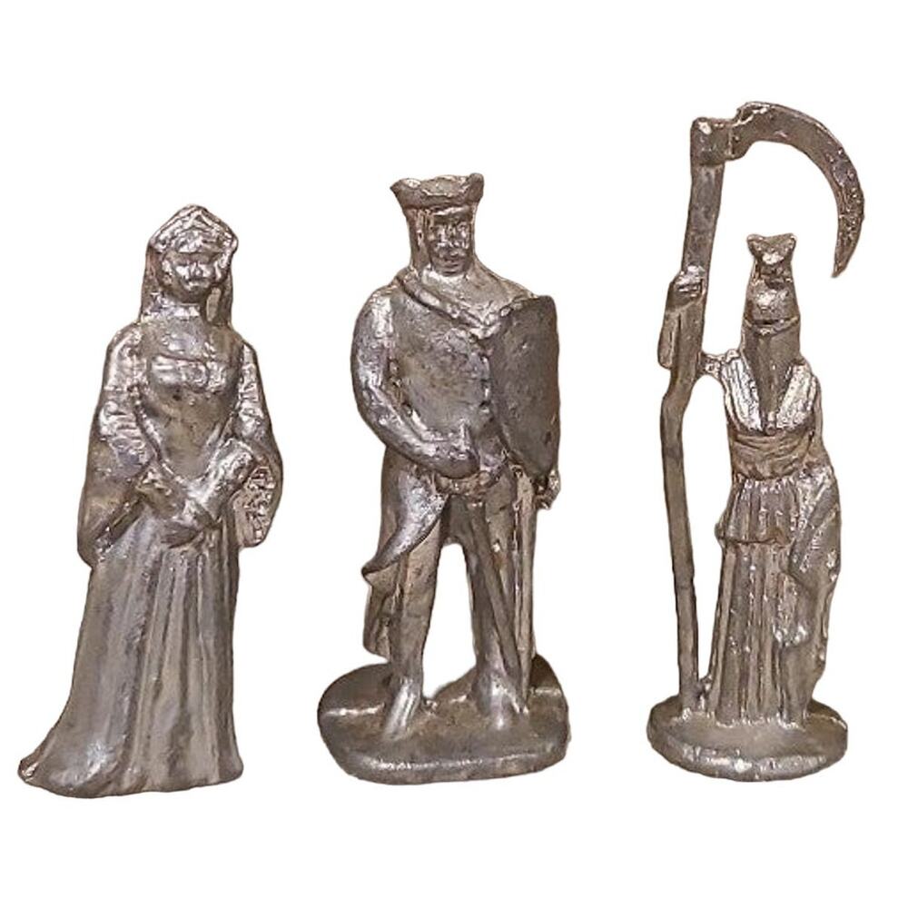 Dungeons and Dragons Metal Figures (princess,guard,and knight)